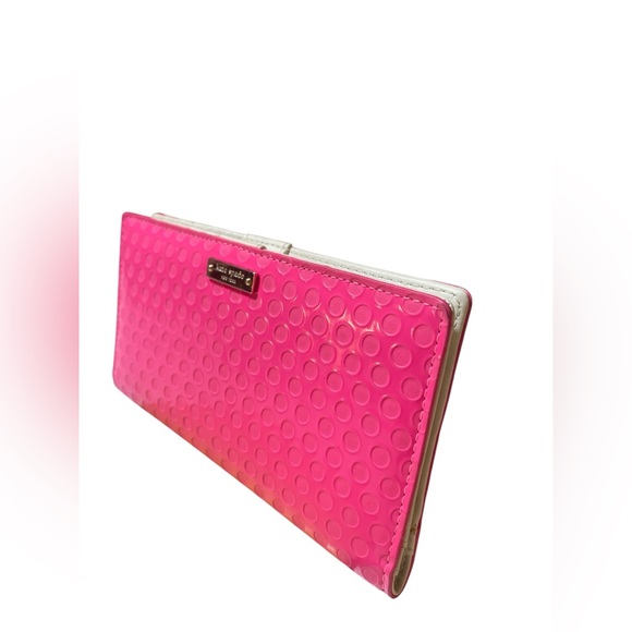Kate Spade Vibrant Hot Pink Embossed Patent Leather Storybook Interior Wallet ⚡️ - Picture 4 of 11
